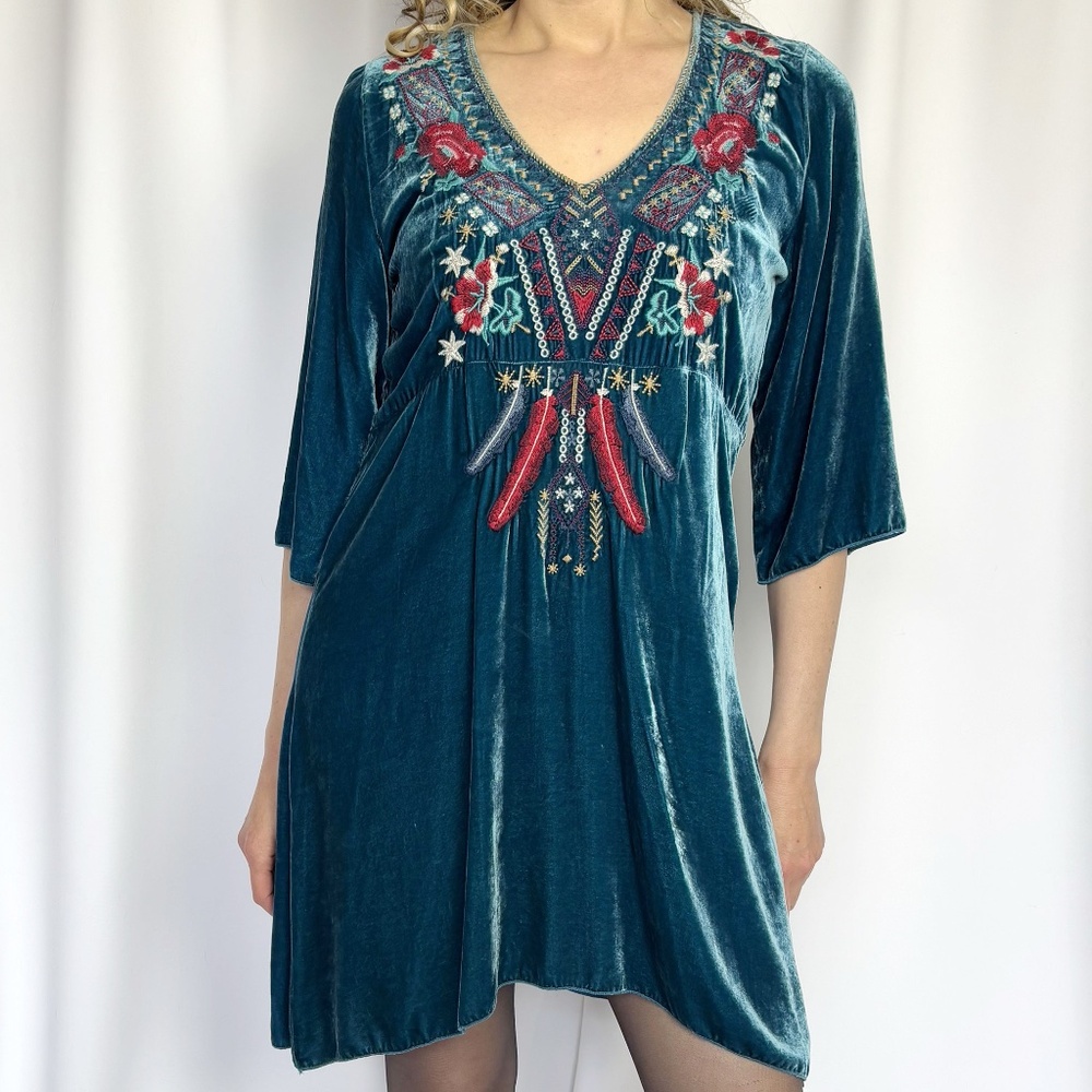Johnny Was JWLA "Ava" Velvet Embroidered Tunic Dress – Medium